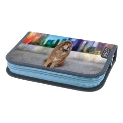 PENAR ECHIPAT 26 PIESE CU 1 CLAPA, INCLUDE ARTICOLE DE COLORIAJ, ARTICOLE PENTRU SCRIS SI STERS, FERMOAR ASCUNS, INTERIOR TEXTIL, DIMENSIUNE 13.5 X 19.5 X 3.5 CM, MOTIV PHANTOM BLUE